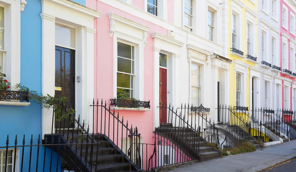 attractive-english-terraced-house-facades-in-london-city-mortgages