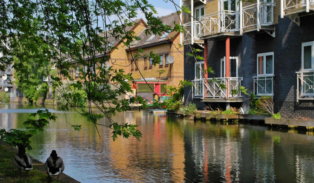 Flats by Regents Canal near Camdem Lock, London City Mortgages