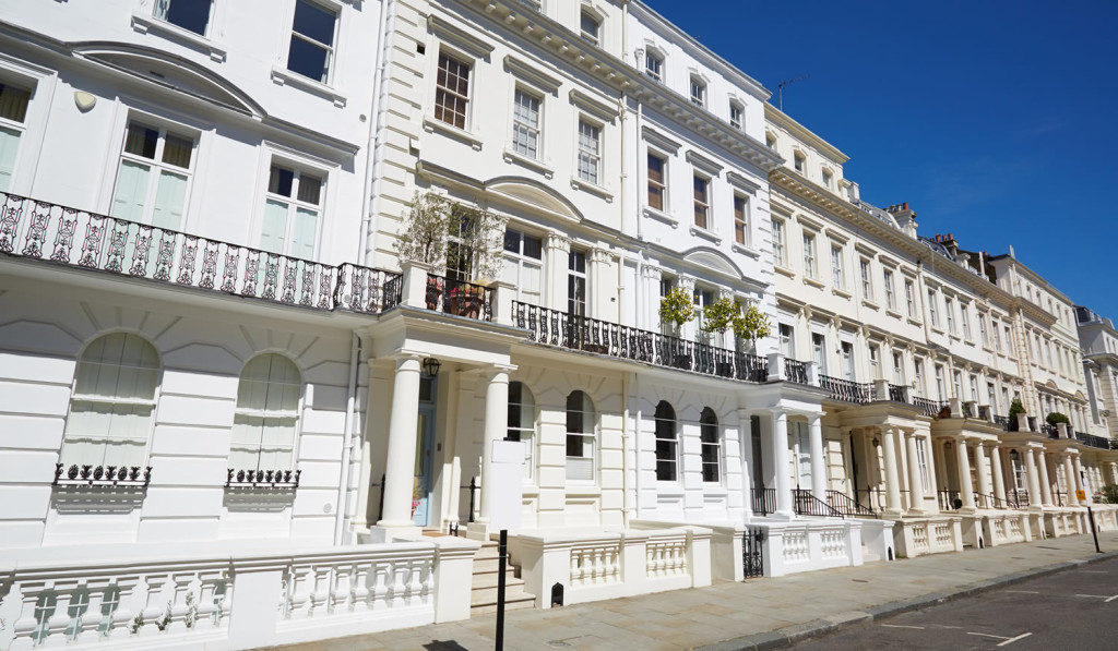 White luxury properties Notting Hill, London City Mortgages